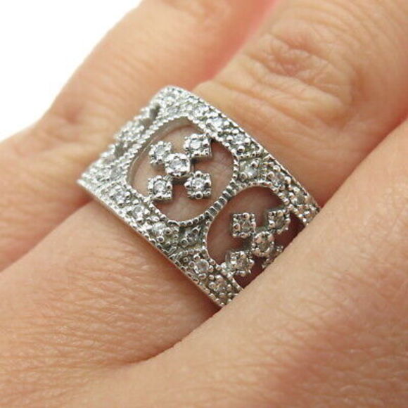 925 Sterling Silver Round-Cut C Z Cross Sparkle Band Ring Size 6 - Picture 2 of 8